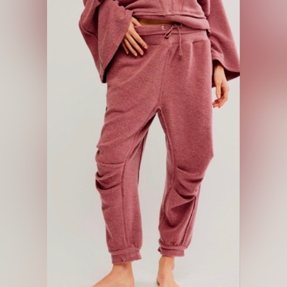 Free People Pants - Free People Fleece Ginger Sweatpants Mauve